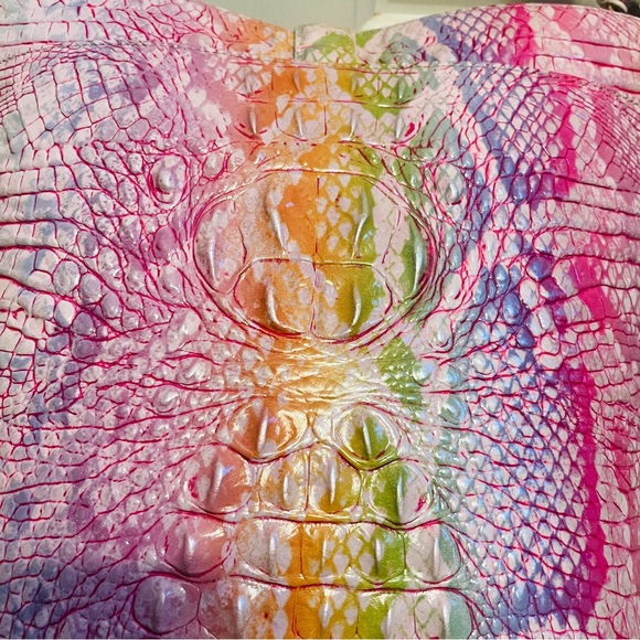 💘NWOT! RARE COLOR!! Brahmin Leather Croc Shira in Optimism! - Picture 3 of 16